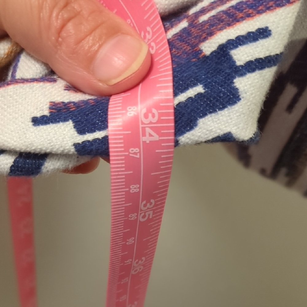 Stylish Multicolor Patterned Capris - Picture 15 of 16